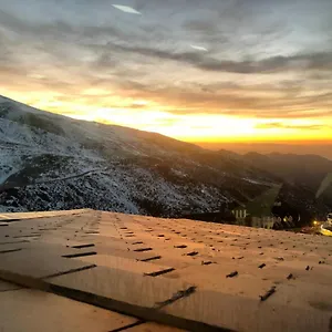 Al Lado De Plaza Sierra Nevada