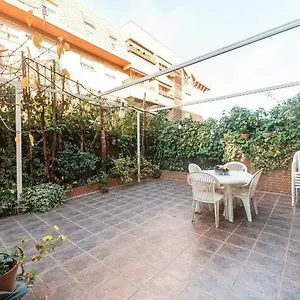 Vivienda Familiar Con Jardin Junto A Ifema , Madrid Espagne